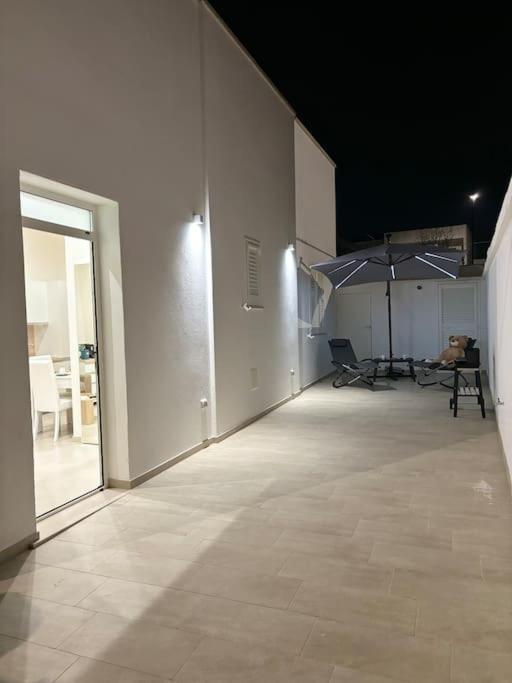 Teddy'S Home Luminoso Accogliente E Moderno Racale Exterior foto